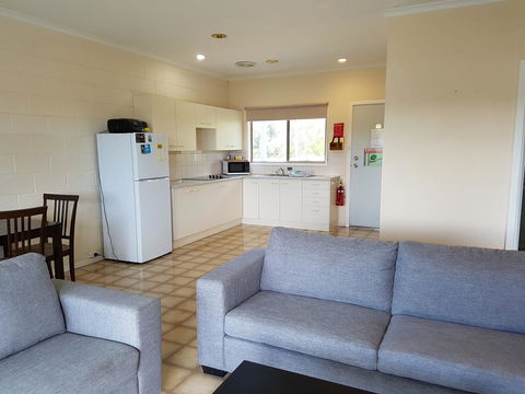 Marion Bay Holiday Villas - Tourism Canberra 0