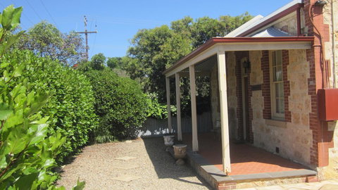 Gainsborough Cottage - Tourism Canberra 5