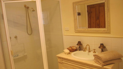 Gainsborough Cottage - Tourism Canberra 8