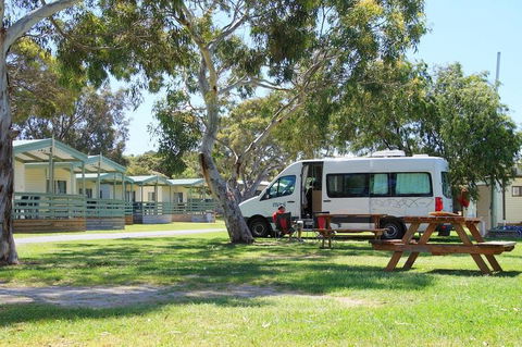 Beachside Holiday Park - Tourism Canberra 2