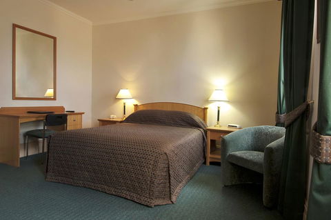 Loxton Community Hotel Motel - Tourism Canberra 28