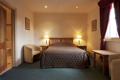 Loxton Community Hotel Motel - Tourism Canberra 24