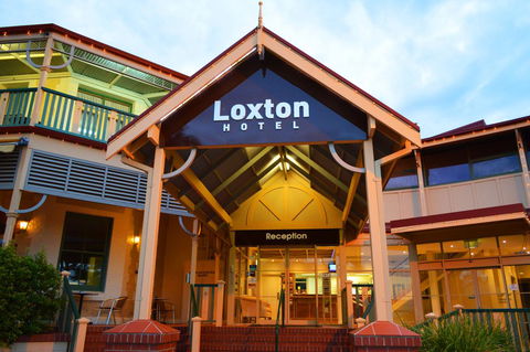Loxton Community Hotel Motel - Tourism Canberra 0