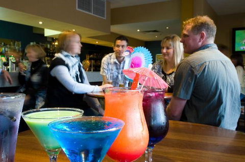 Loxton Community Hotel Motel - Tourism Canberra 10