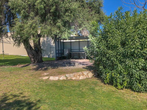 Beachview - Tourism Canberra 29