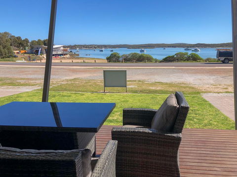 Beachview - Tourism Canberra 0
