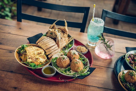 Mick O\'Sheas - Tourism Canberra 10