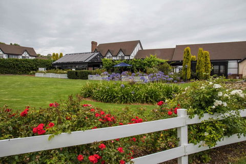 Mick O\'Sheas - Tourism Canberra 31