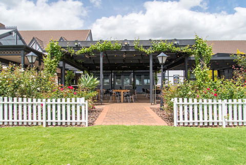 Mick O\'Sheas - Tourism Canberra 39