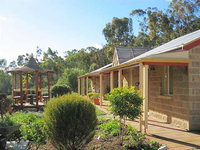 Riesling Trail  Clare Valley Cottages