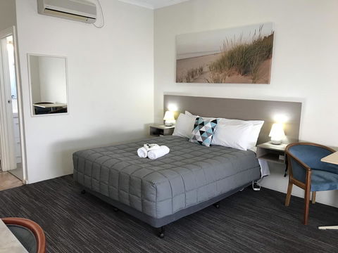 Robetown Motor Inn & Apartments - Tourism Canberra 25