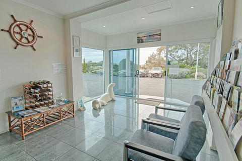 Robetown Motor Inn & Apartments - Tourism Canberra 2