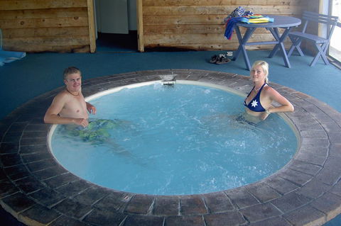 Robetown Motor Inn & Apartments - Tourism Canberra 5