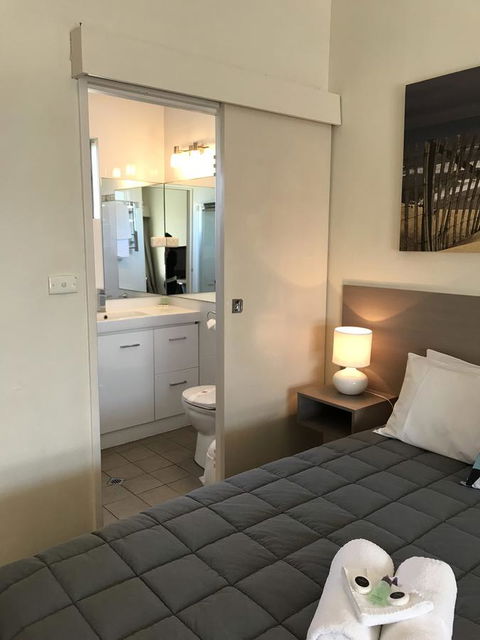 Robetown Motor Inn & Apartments - Tourism Canberra 10