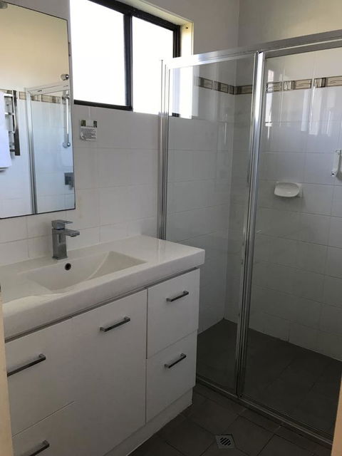 Robetown Motor Inn & Apartments - Tourism Canberra 30