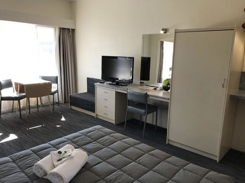 Robetown Motor Inn & Apartments - Tourism Canberra 18