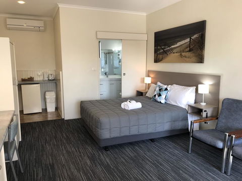 Robetown Motor Inn & Apartments - Tourism Canberra 20