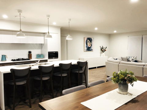 Villa Canto - Tourism Canberra 1