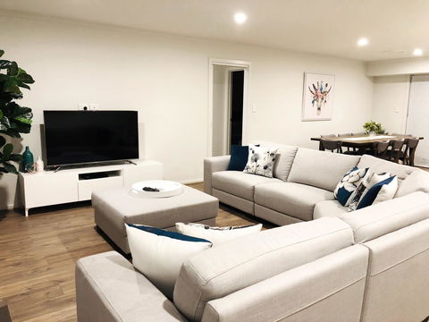 Villa Canto - Tourism Canberra 5