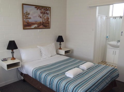 Guichen Bay Motel - Tourism Canberra 26
