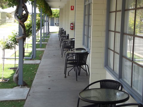 Guichen Bay Motel - Tourism Canberra 22