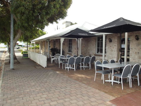 Guichen Bay Motel - Tourism Canberra 13