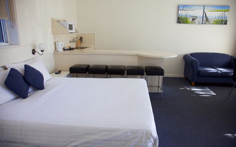 Guichen Bay Motel - Tourism Canberra 41