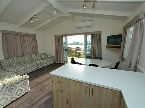 Echo Holiday Parks - Waikerie - Tourism Canberra 23