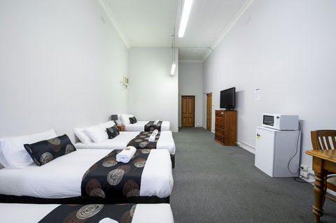 City Centre Motel Hotel - Tourism Canberra 10