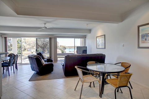 Bay Bliss - Tourism Canberra 8