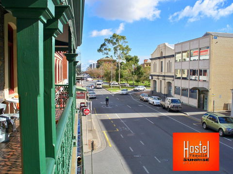 Tequila Sunrise Hostel Adelaide - Tourism Canberra 6