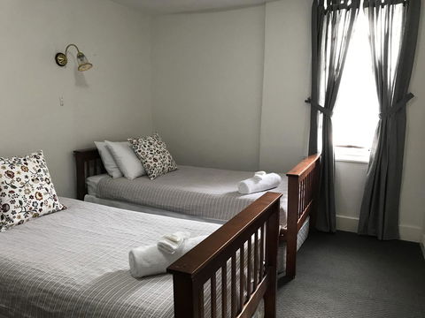 Caledonian Inn - Tourism Canberra 31