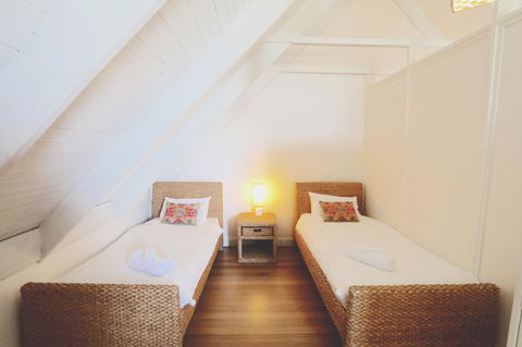 Caledonian Inn - Tourism Canberra 9