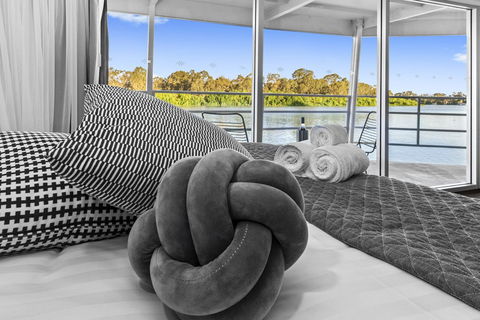 Murray River Queen - Tourism Canberra 8
