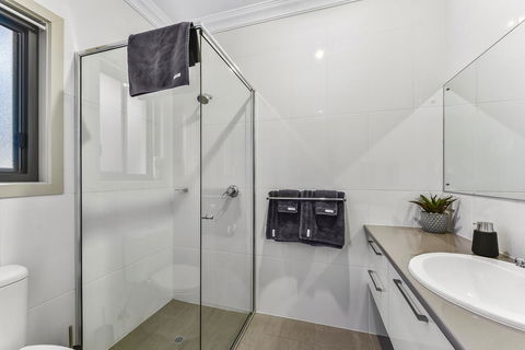 Accommodation On Lansell 2 - Tourism Canberra 5