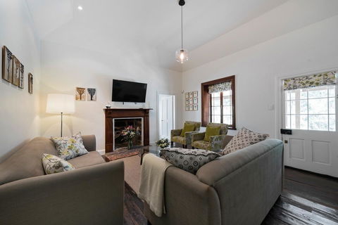 Jacobs Estate Cottage - Tourism Canberra 4