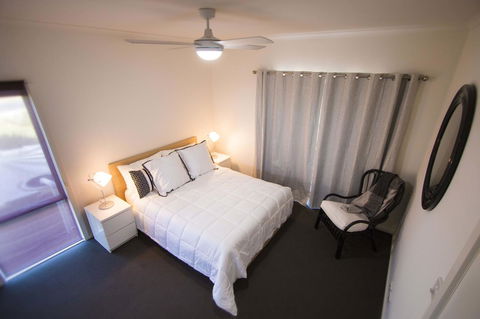 Villa Serra - Tourism Canberra 8