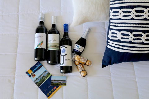 Harbour View Motel - Tourism Canberra 13