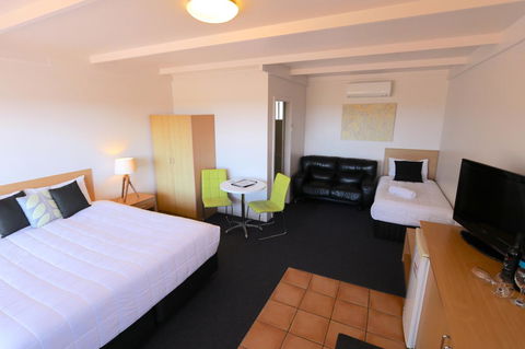 Harbour View Motel - Tourism Canberra 18