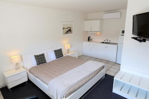 Harbour View Motel - Tourism Canberra 32