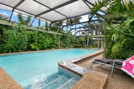 The Palms - Tourism Canberra 1