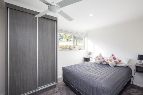 Blue Lake Holiday Park - Tourism Canberra 27