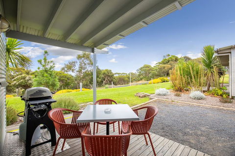 Blue Lake Holiday Park - Tourism Canberra 34