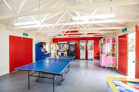 Blue Lake Holiday Park - Tourism Canberra 7