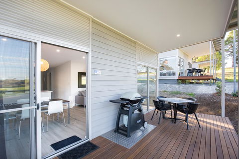 Blue Lake Holiday Park - Tourism Canberra 4