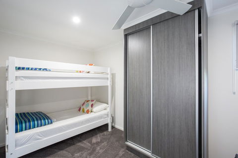 Blue Lake Holiday Park - Tourism Canberra 28