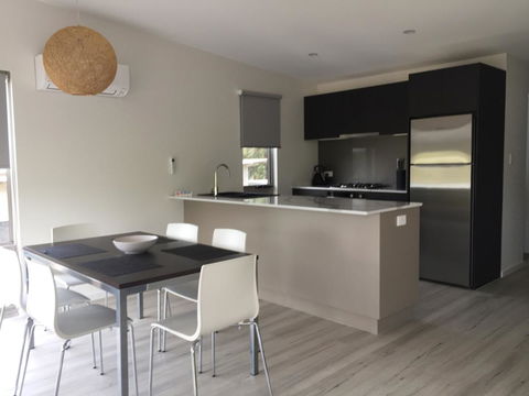 Blue Lake Holiday Park - Tourism Canberra 20