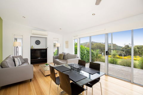 Blue Lake Holiday Park - Tourism Canberra 38