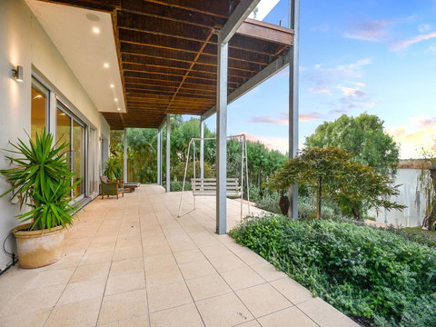 Muse On The Murray - Tourism Canberra 31
