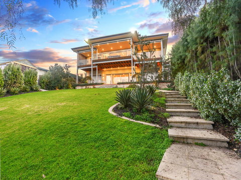 Muse On The Murray - Tourism Canberra 8